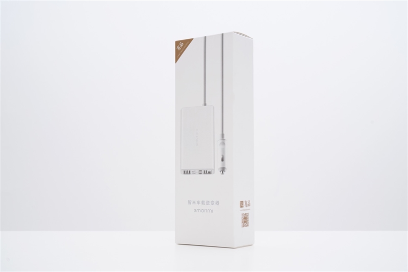 智米车载逆变器拆解:细节做工到位 安全配置完善 智米车载逆变器拆解:细节做工到位 安全配置完善